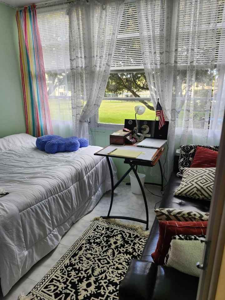 2400 Ne 1st Ln #206 - Photo 3 of 44