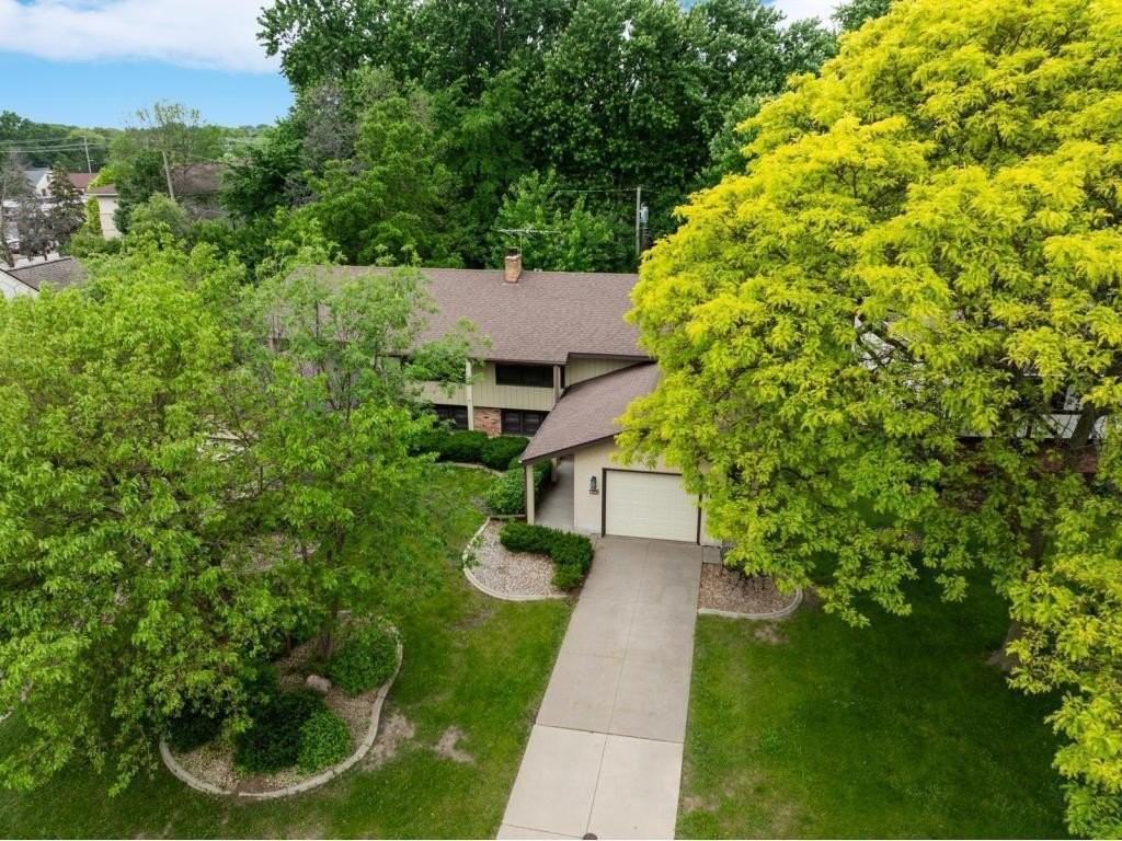 3308 Roosevelt Ct Ne - Photo 4 of 7