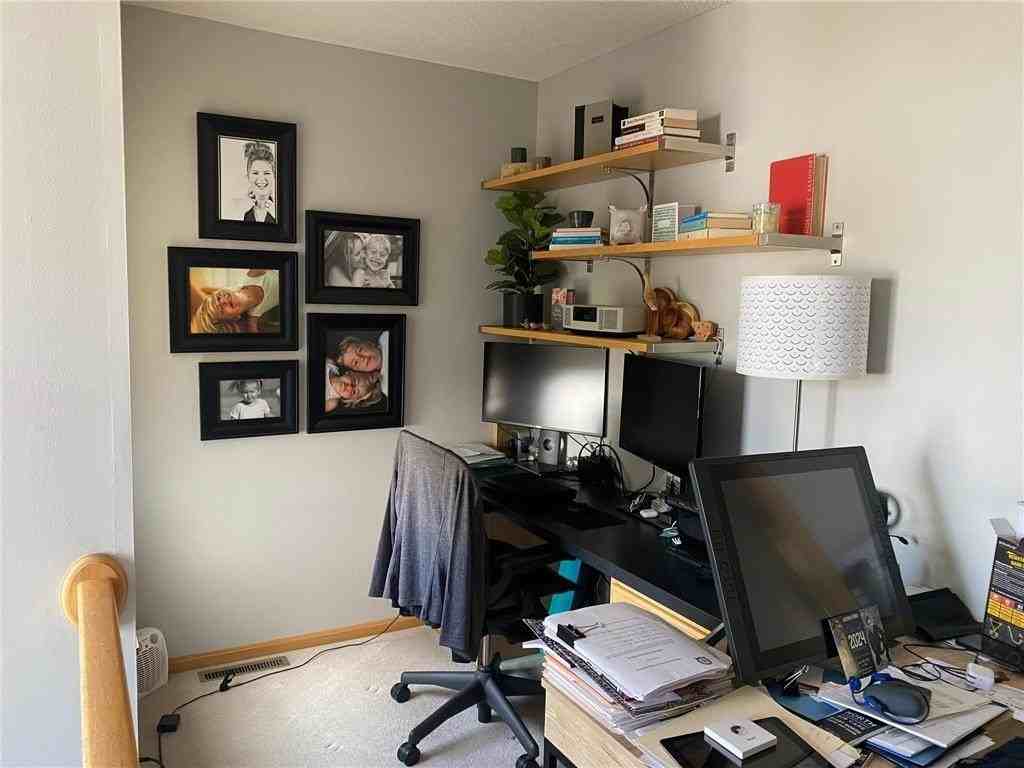 16768 39th Ave N - Photo 7 of 13