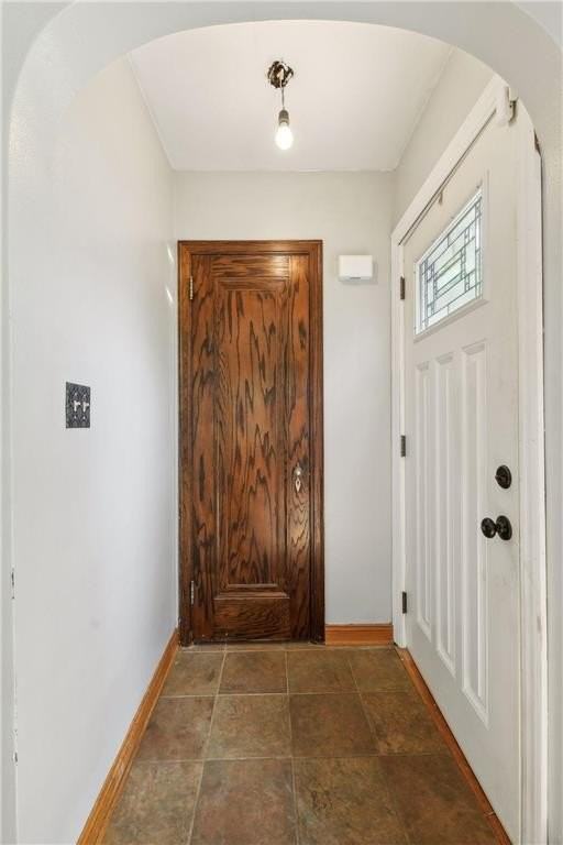 4145 Zenith Ave N - Photo 3 of 41