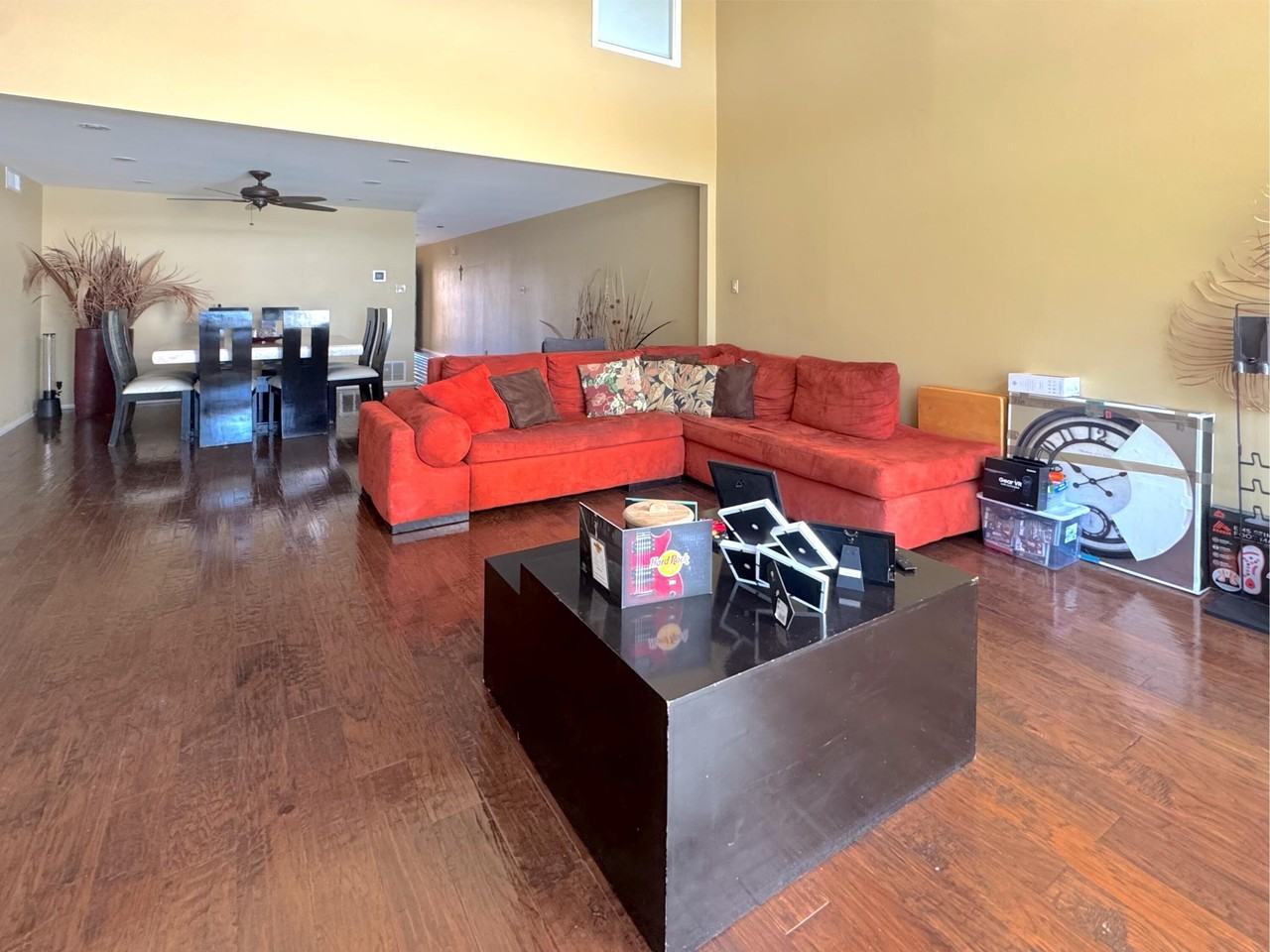 2542 Lindenwood Dr - Photo 3 of 18