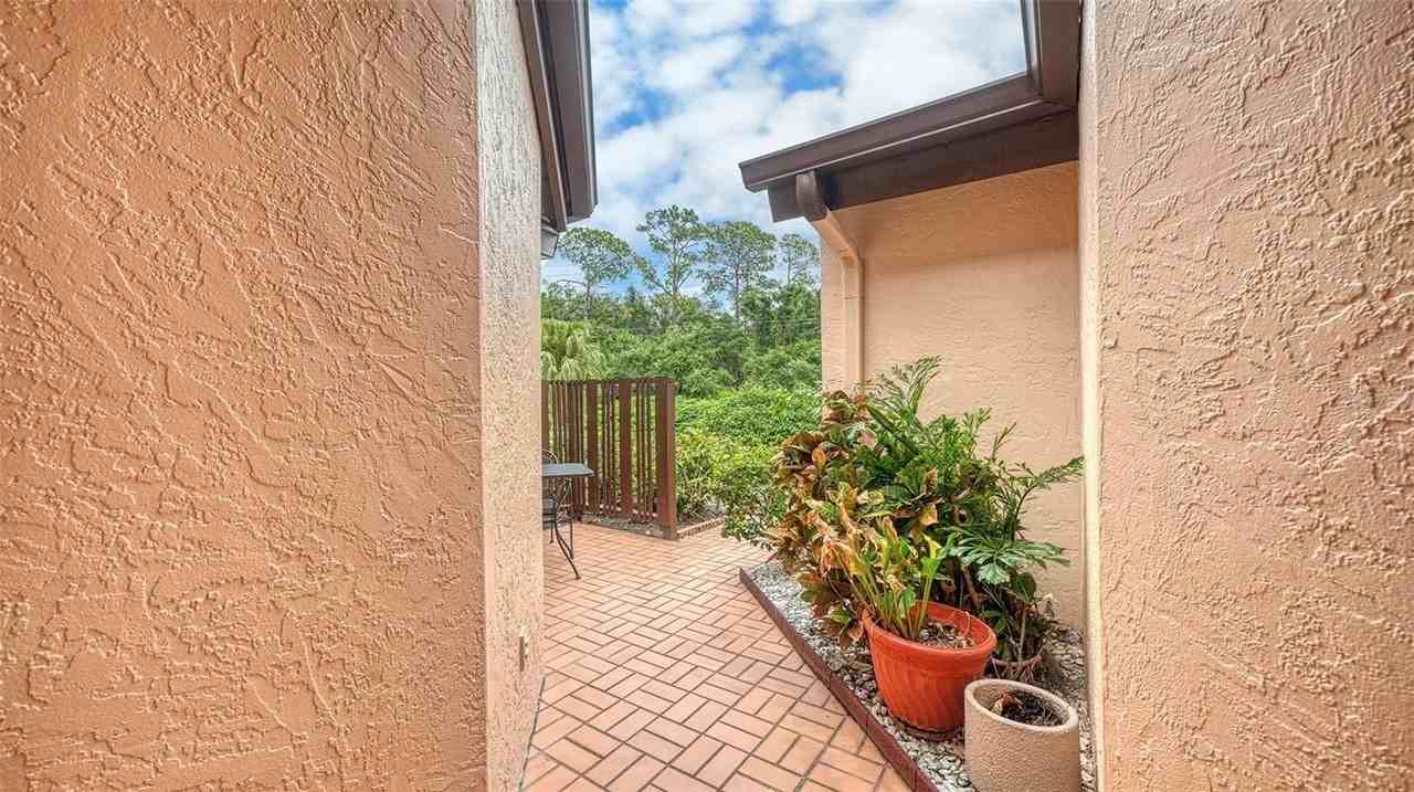 6281 Timber Lake Dr #H6 - Photo 7 of 50