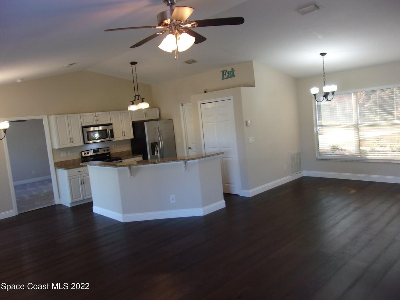 5614 Ada St - Photo 7 of 21