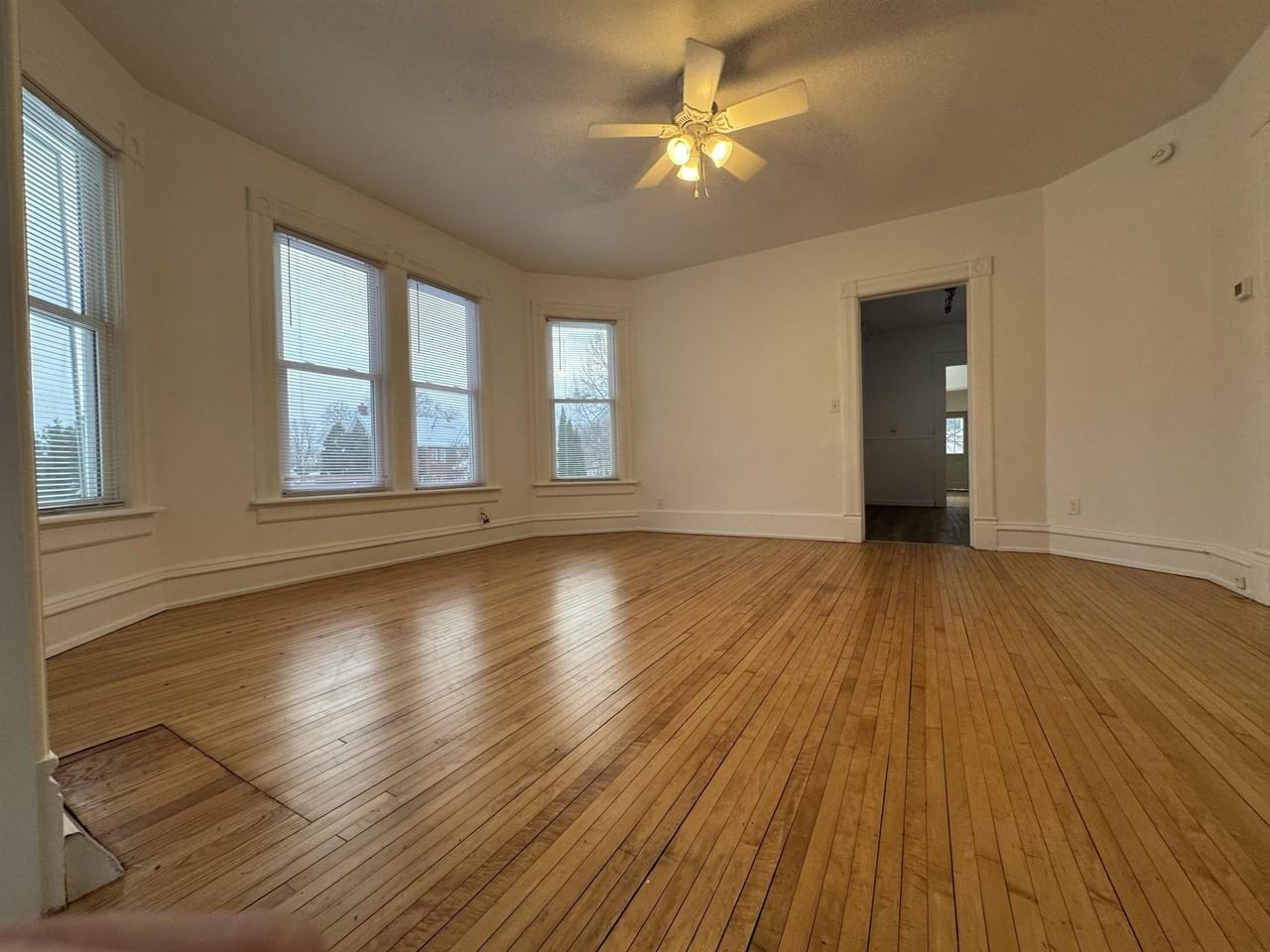 122 North St - Photo 5 of 32