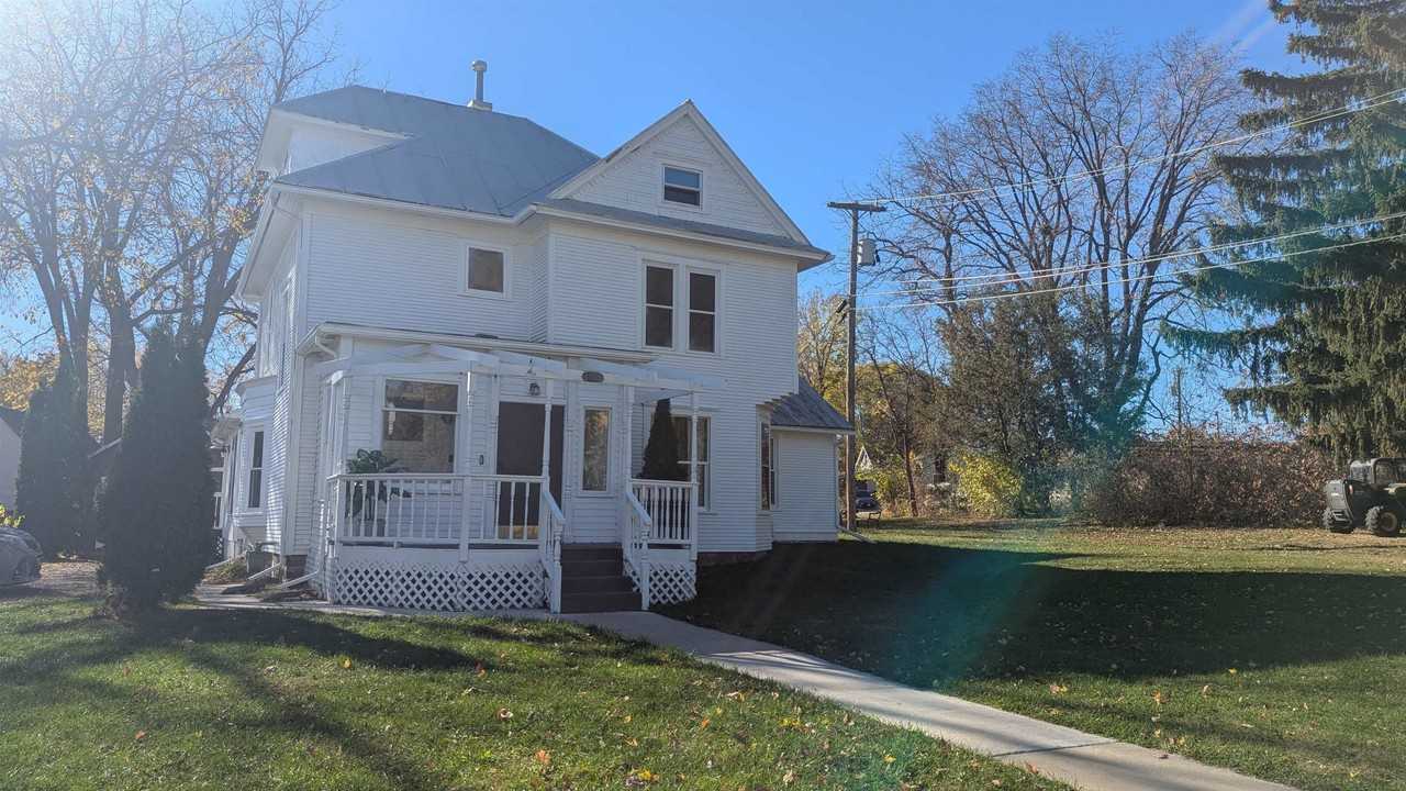 170 E Main St - Photo 2 of 28
