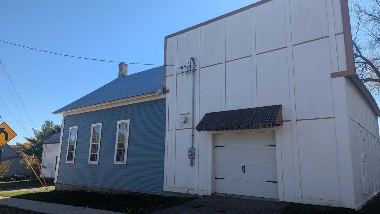 170 E Main St - Photo 4 of 28