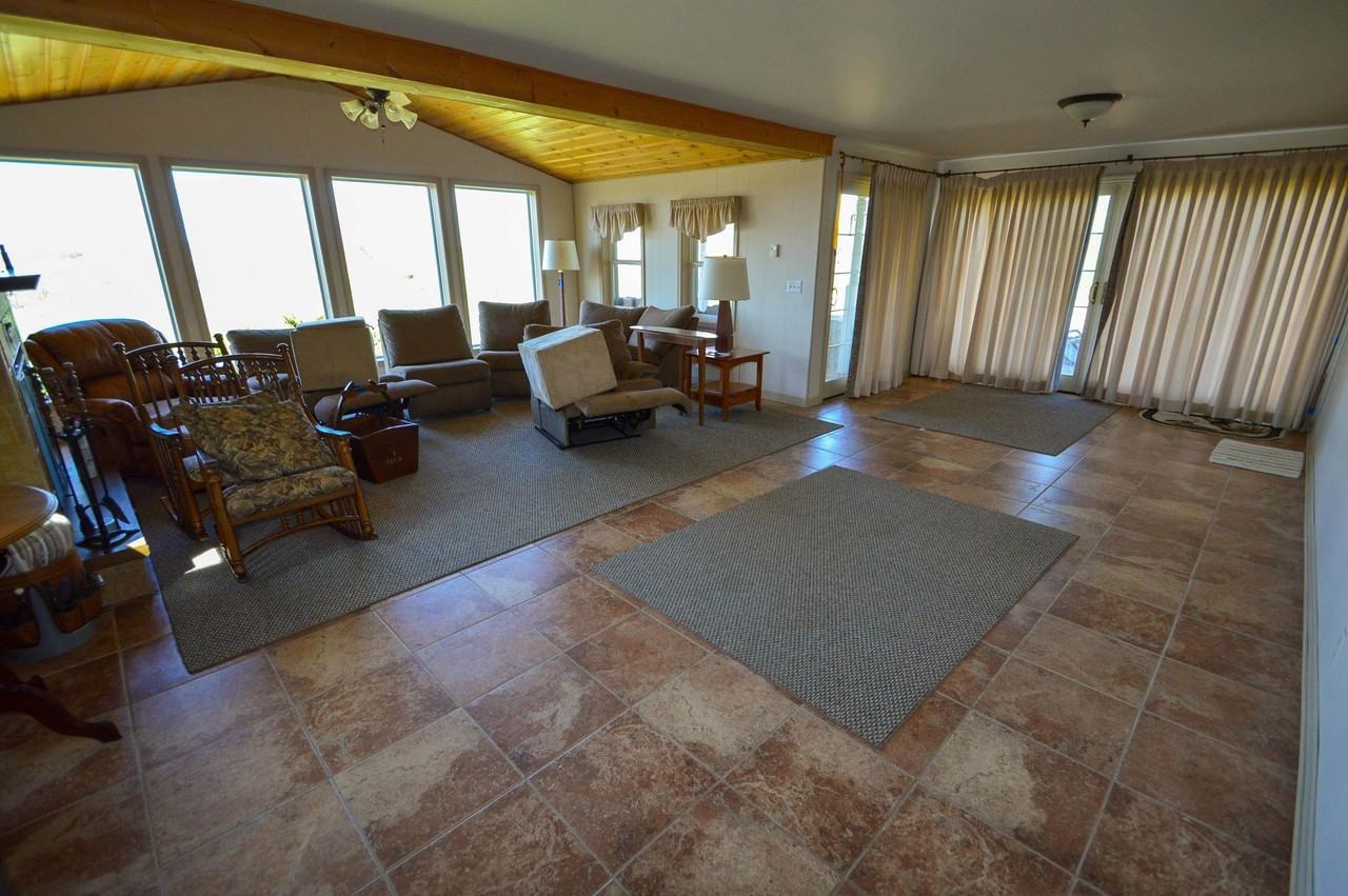 3884 Breezy Hill Rd - Photo 5 of 17