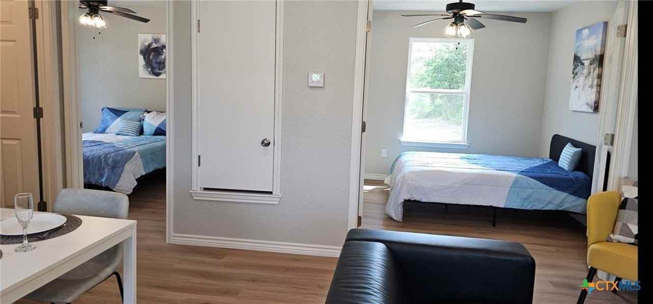 1701 Sycamore St - Photo 7 of 11