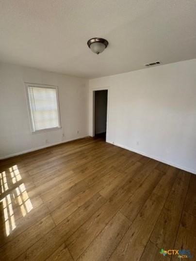 1410 Mulford St - Photo 2 of 6