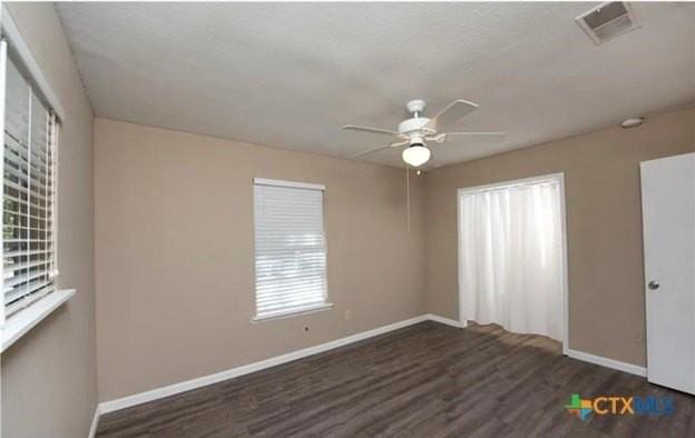 306 Orchard St - Photo 4 of 6