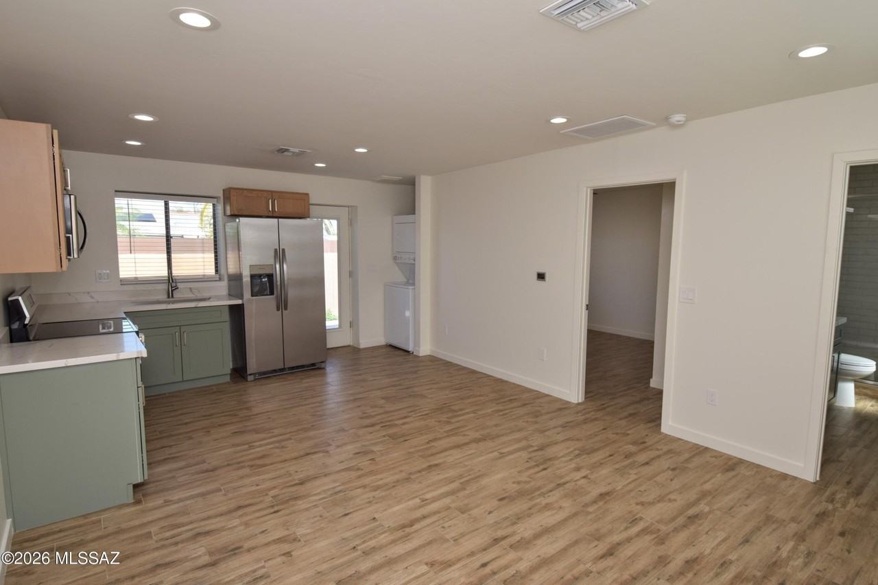 5116 E Pima St - Photo 3 of 19