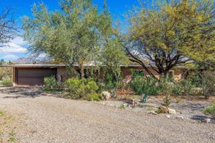 8801 E Buckboard Rd - Photo 1 of 1