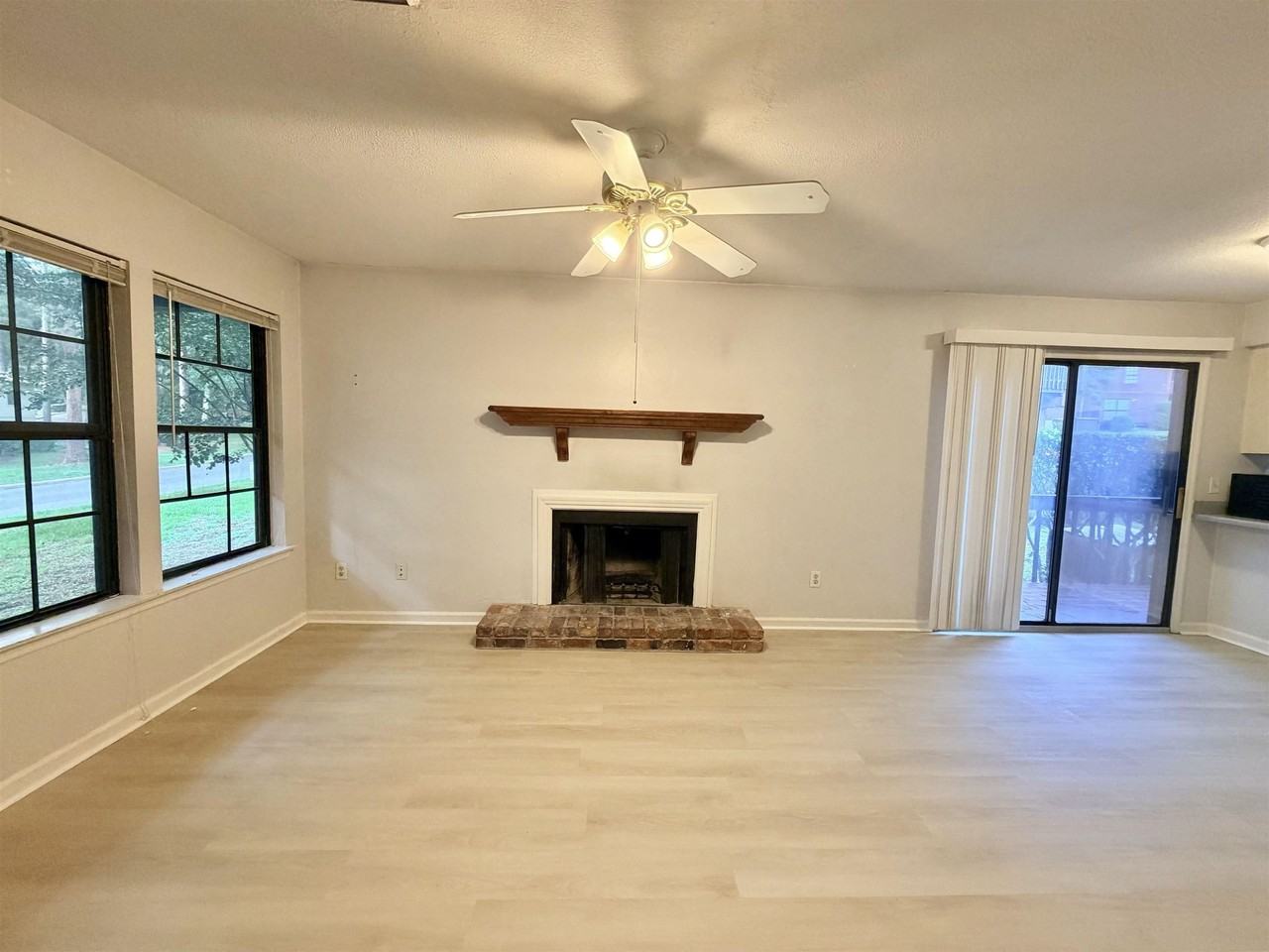 782 Timberway Ct - Photo 4 of 18