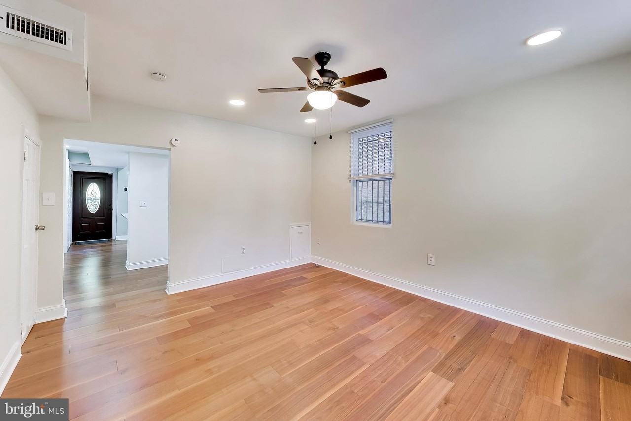 4230 Edson Pl Ne - Photo 5 of 30