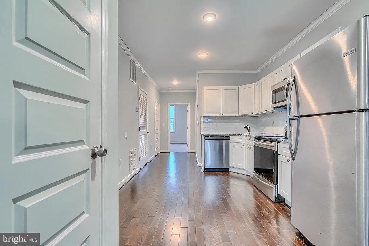 141 E North Ave #3 - Photo 2 of 10