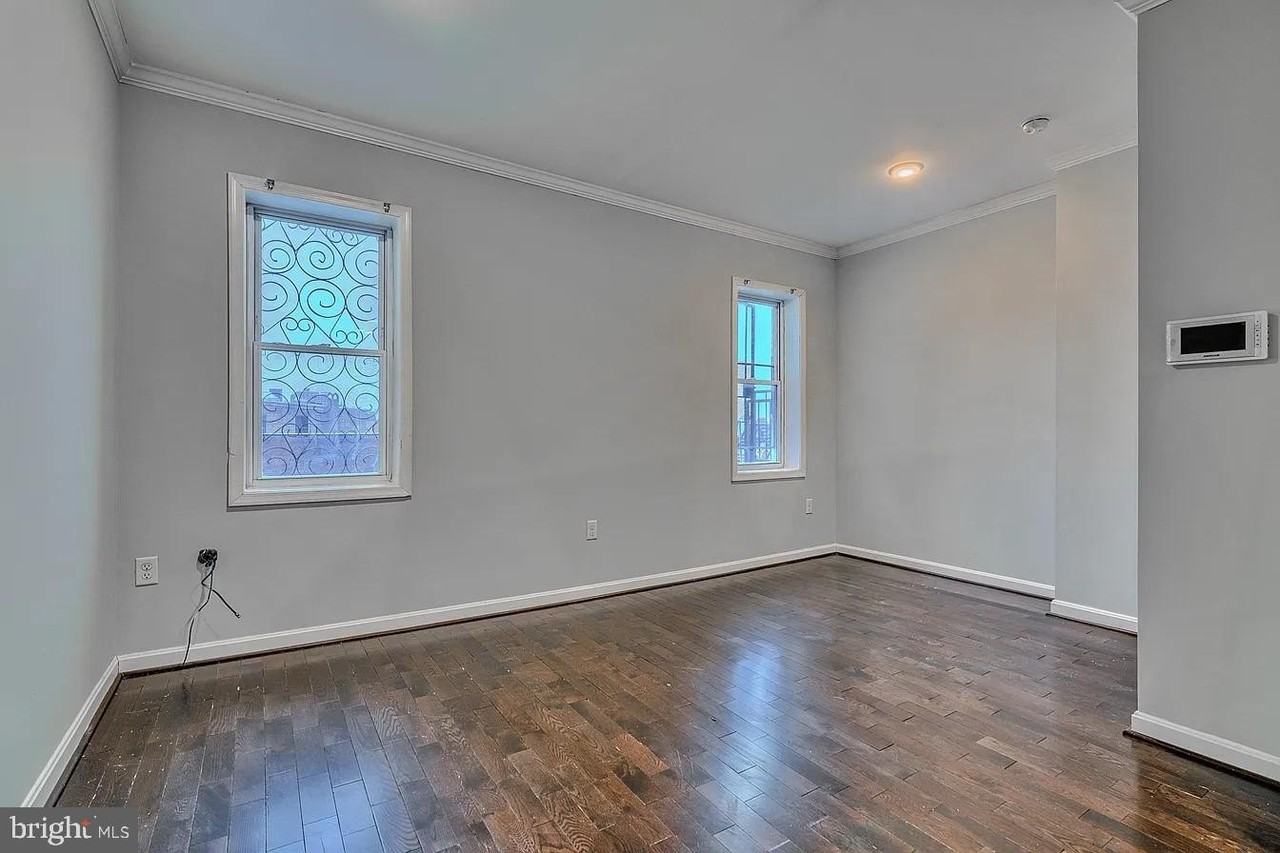 141 E North Ave #3 - Photo 7 of 10
