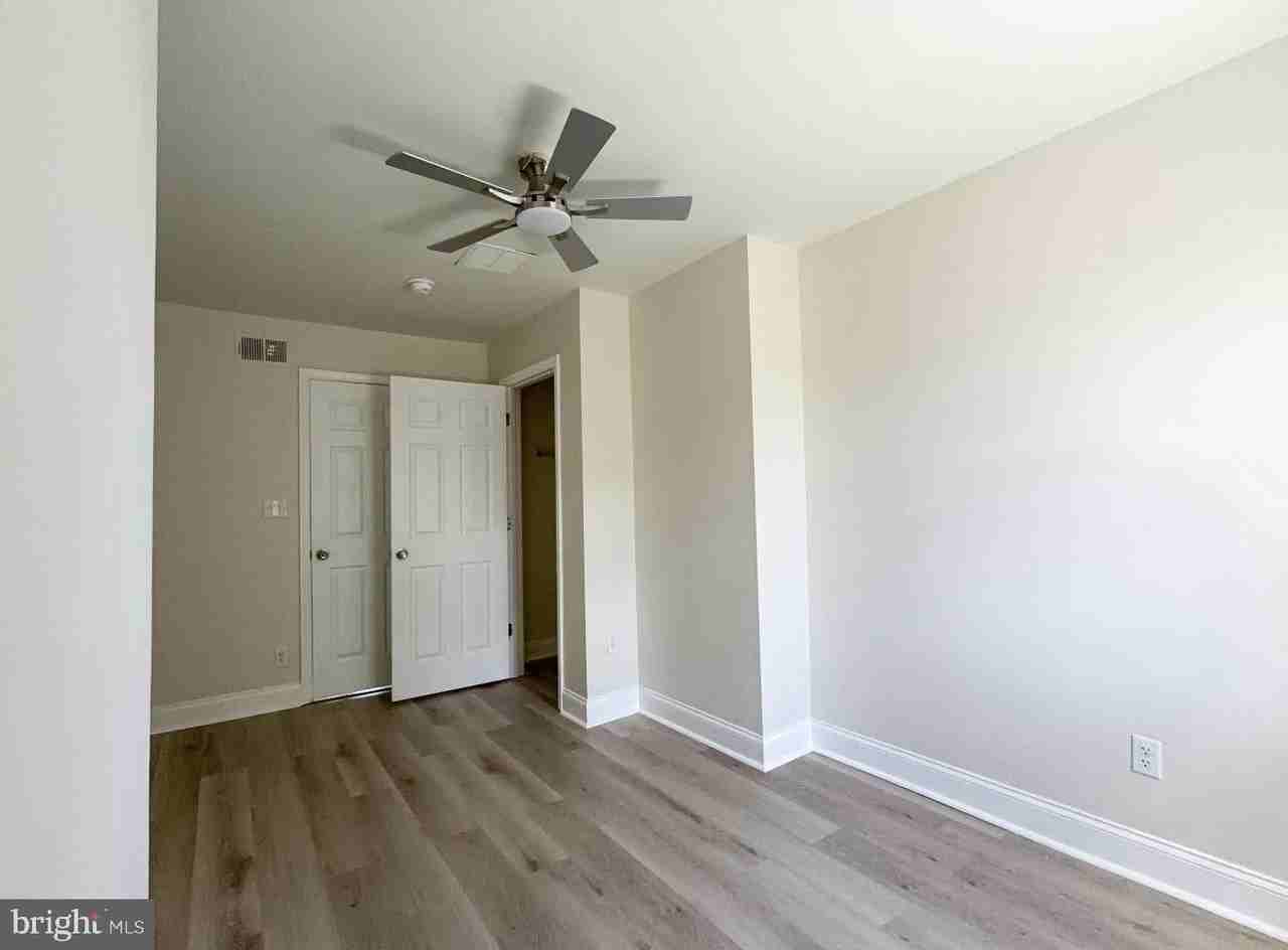 1433 W Lombard St #4 - Photo 7 of 13