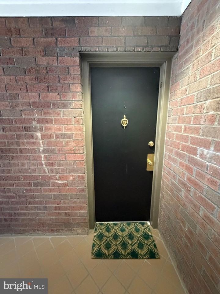 120 Cross Keys Rd #E - Photo 3 of 18