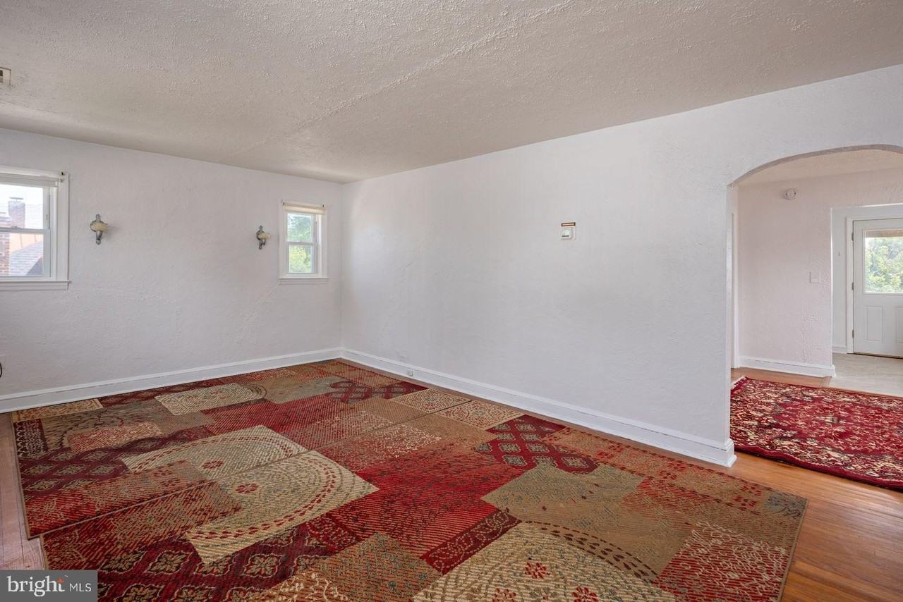 5107 Leeds Ave #2 - Photo 5 of 10