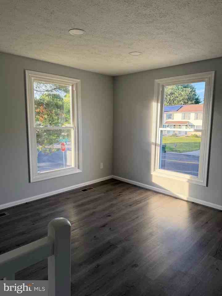 6554 Macbeth Way - Photo 4 of 16