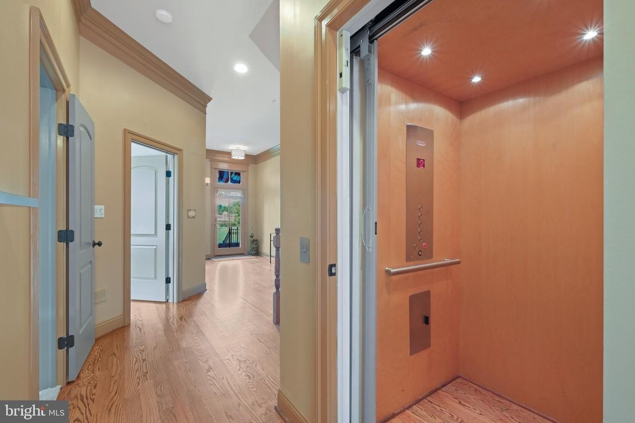 50 N Bentz St #D - Photo 7 of 50