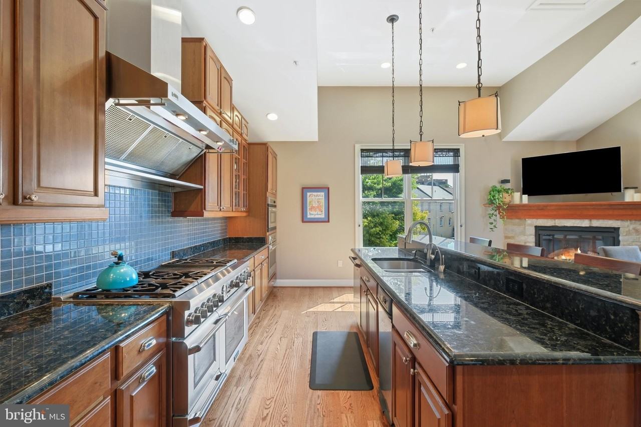 50 N Bentz St #D - Photo 2 of 29