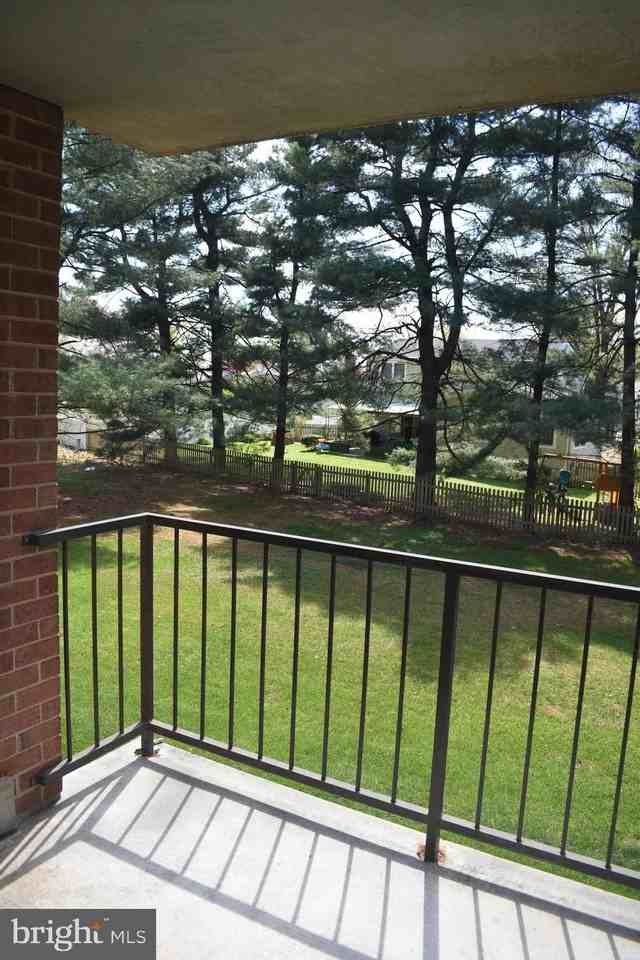 400 Chapel Ct #216 - Photo 6 of 20