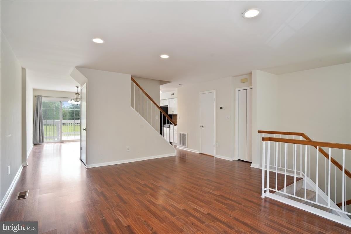 8830 Thomas Lea Ter - Photo 7 of 50