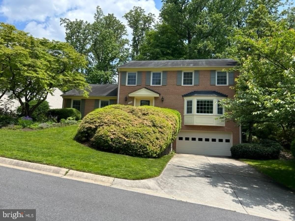 6324 Lenox Rd - Photo 3 of 44