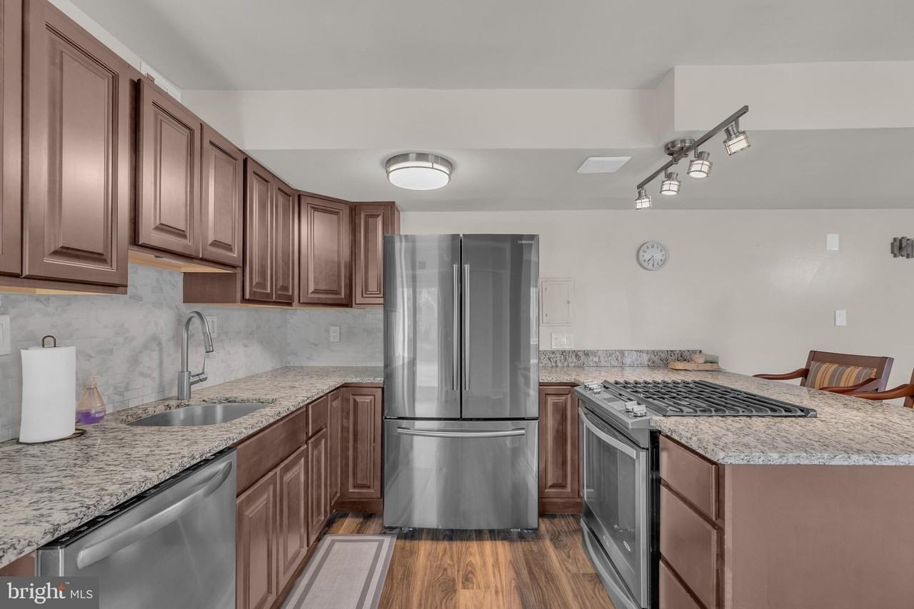 5107 Crossfield Ct #304 - Photo 6 of 20