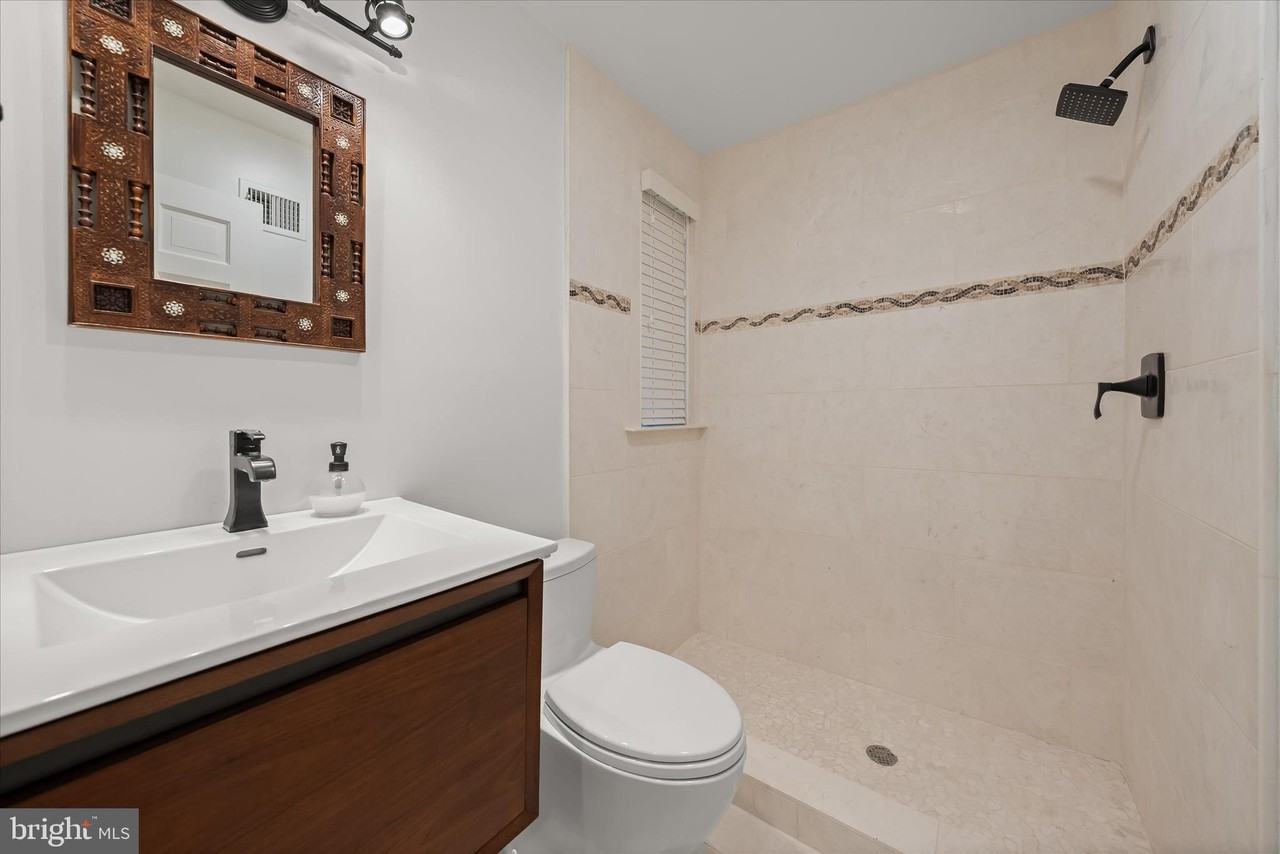 5104 Scarsdale Rd - Photo 6 of 50
