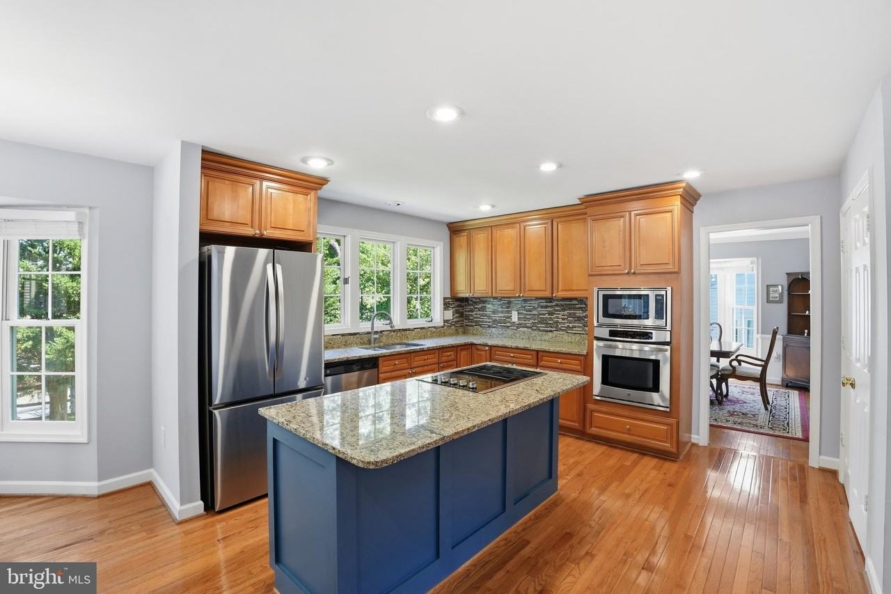 14332 Cartwright Way - Photo 2 of 33