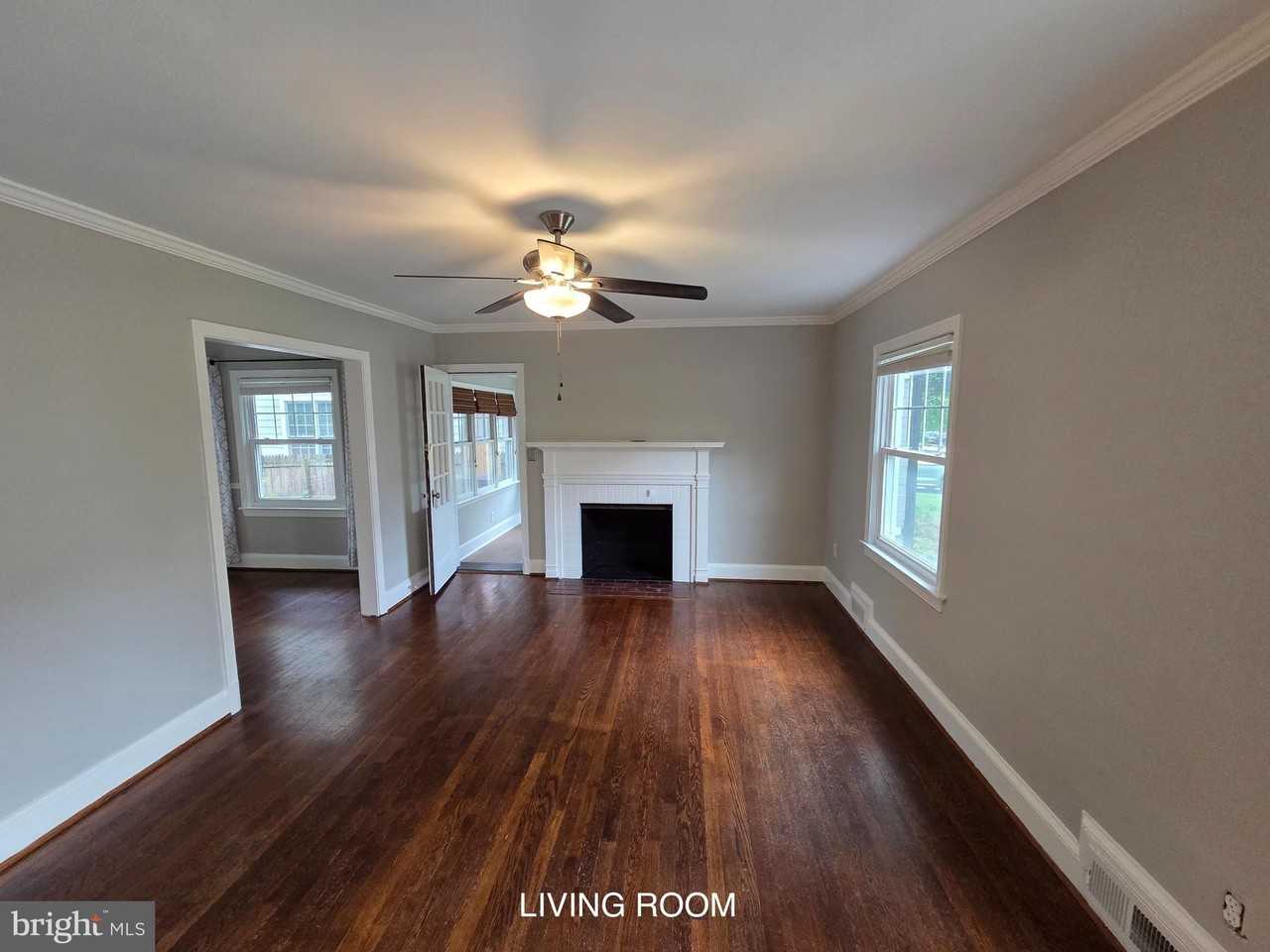 5528 Johnson Ave - Photo 5 of 25