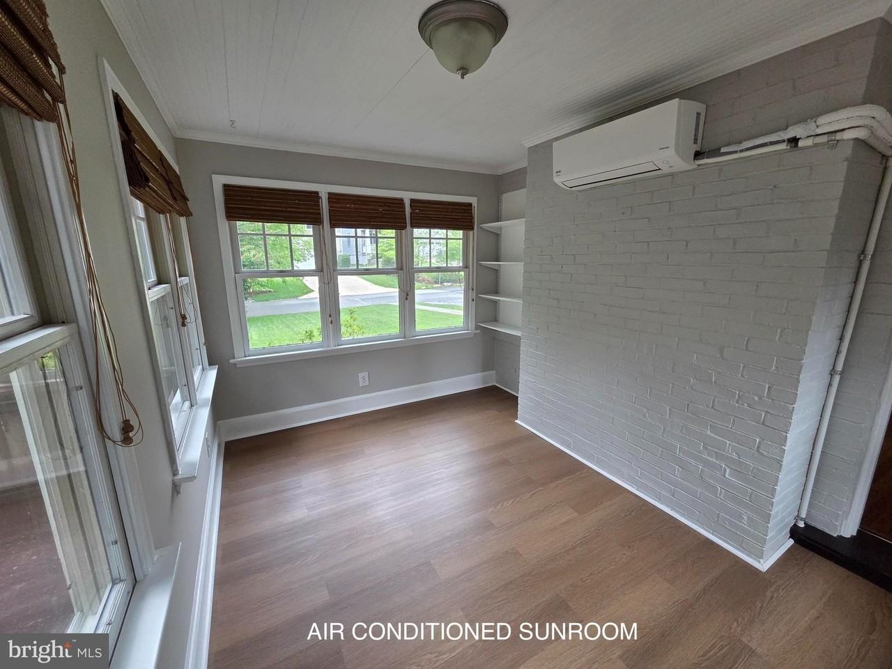 5528 Johnson Ave - Photo 7 of 25