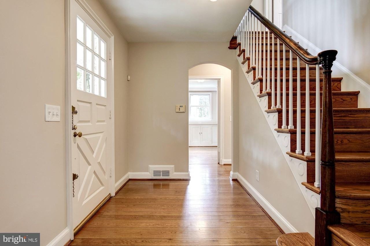 5013 Brookdale Rd - Photo 6 of 50