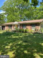 featured image of 45320 Barefoot Dr