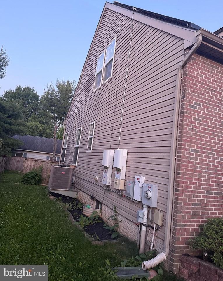 14108 Shelby Cir - Photo 3 of 5