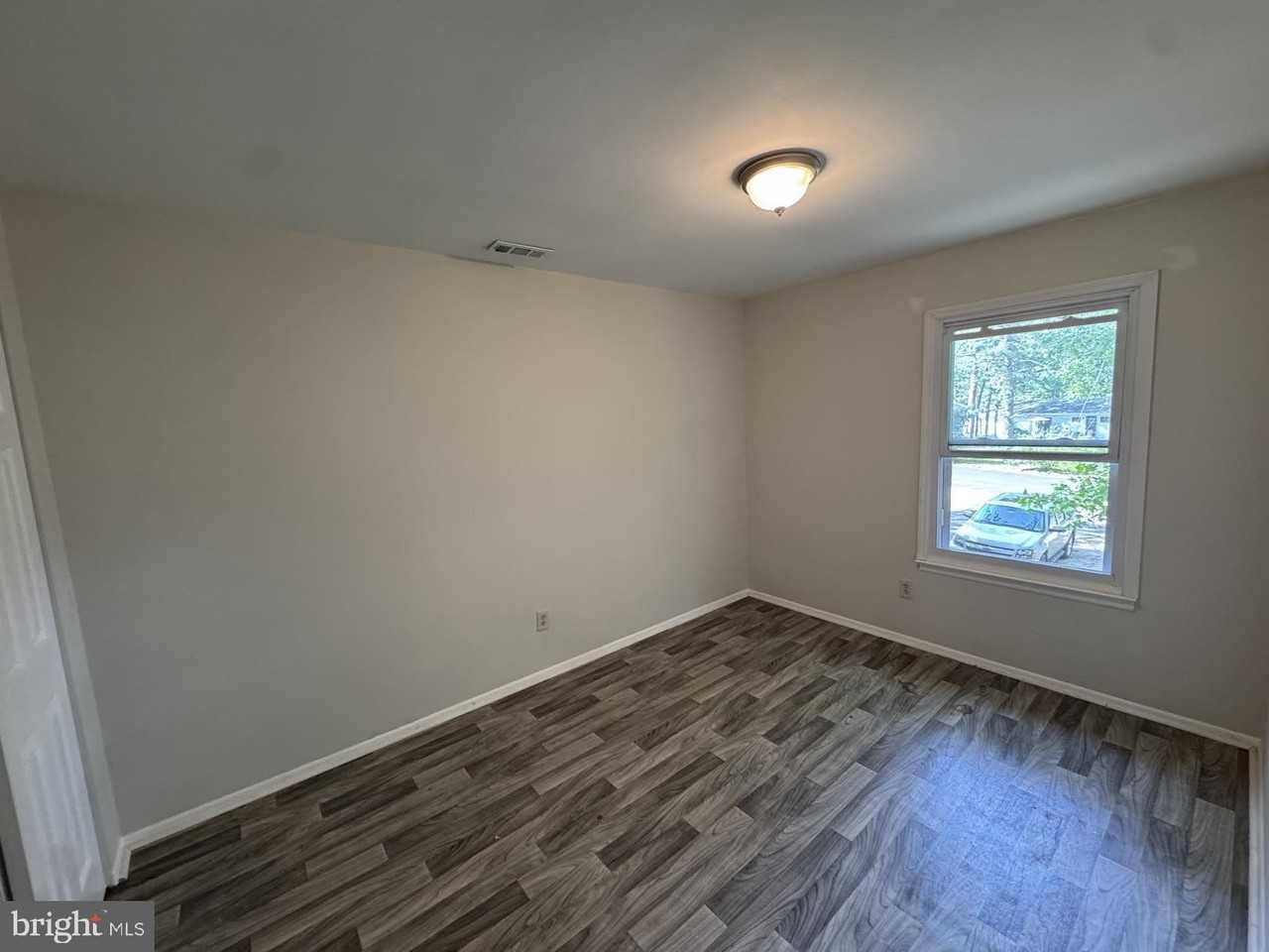 5 Ohio Ter - Photo 2 of 5