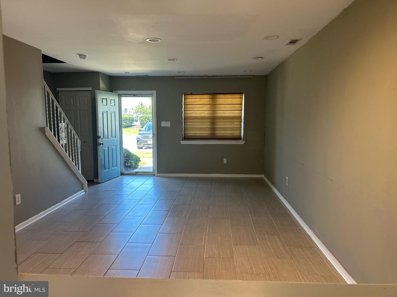 902 Fitch Ct - Photo 3 of 12