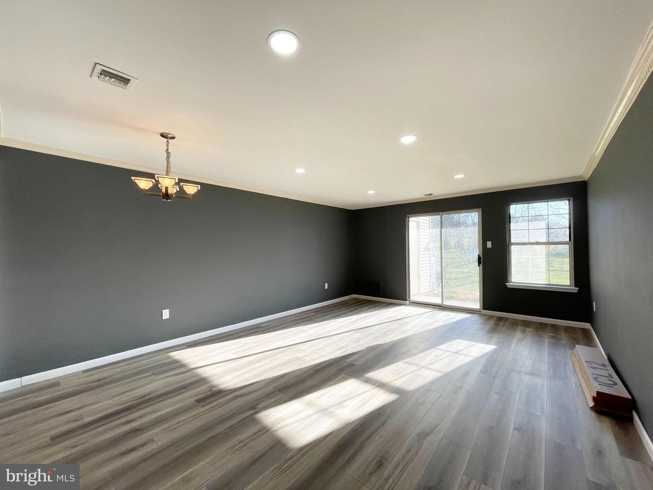 125 Allem Ln - Photo 6 of 14
