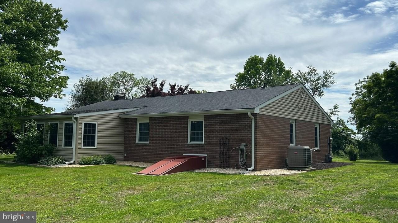 541 Cheyney Rd - Photo 5 of 44