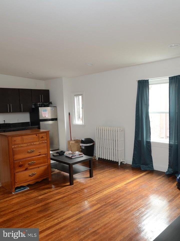 2124 Spruce St #3R - Photo 7 of 19
