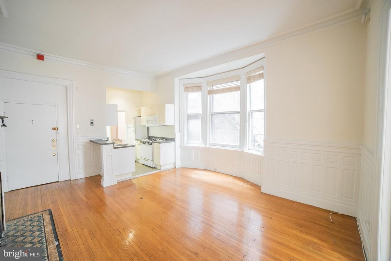 1919 Spruce St #2R - Photo 3 of 16