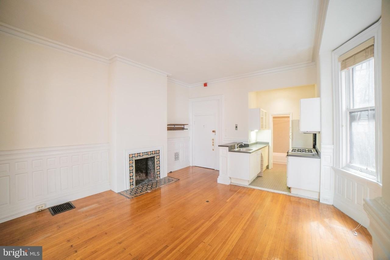 1919 Spruce St #2R - Photo 4 of 16