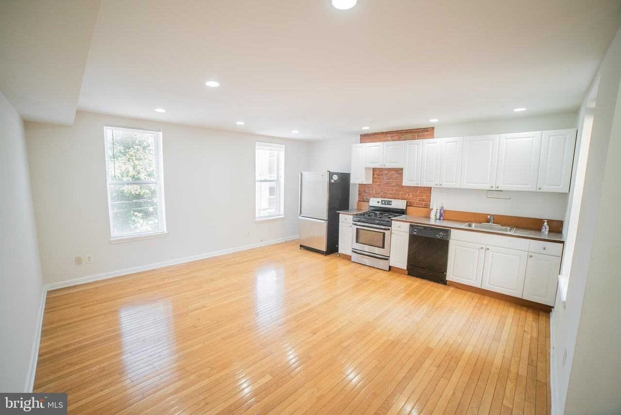 126 W Laurel St #2 - Photo 2 of 18