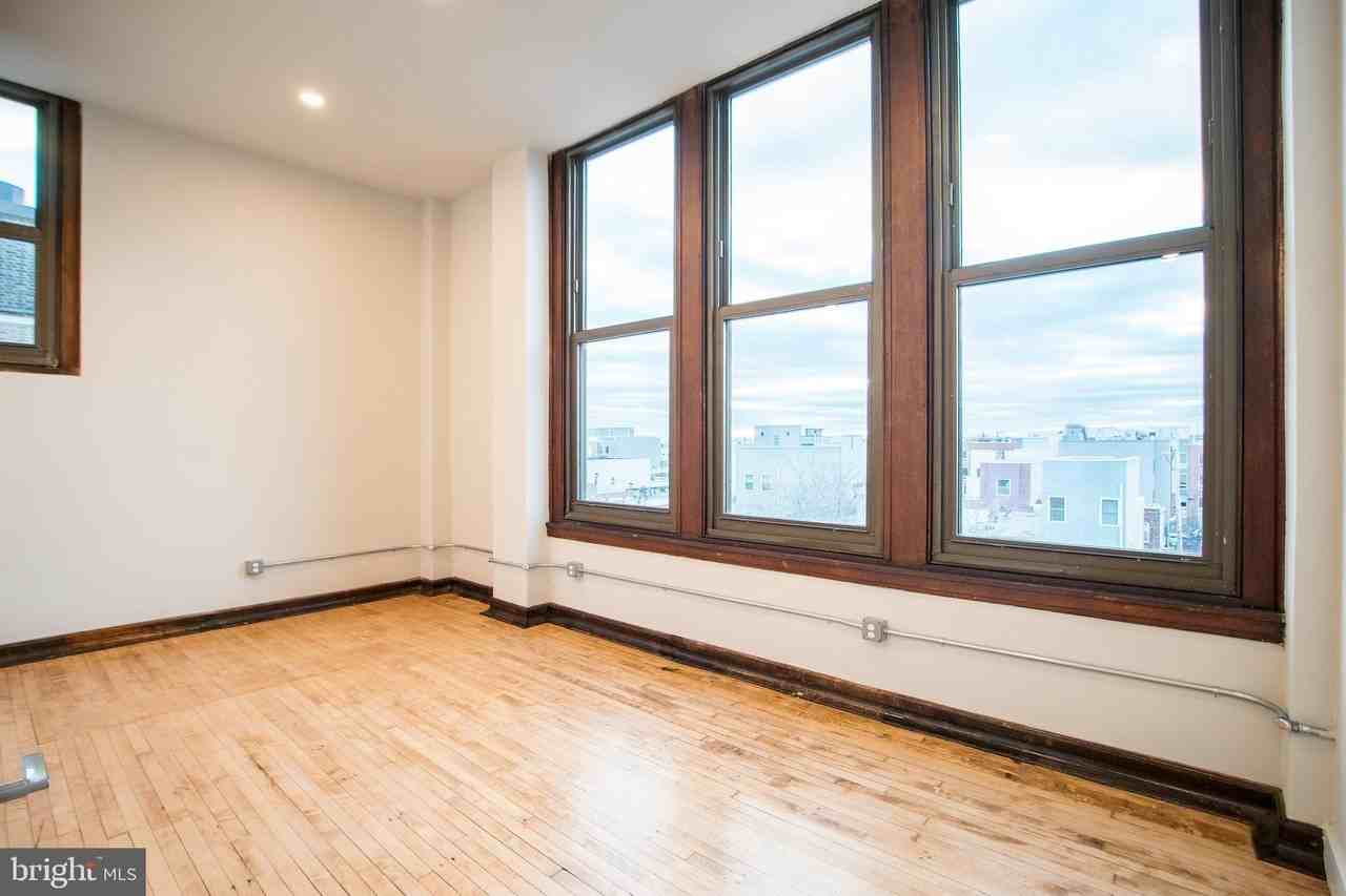 1300 S 19th St #318 - Photo 4 of 15