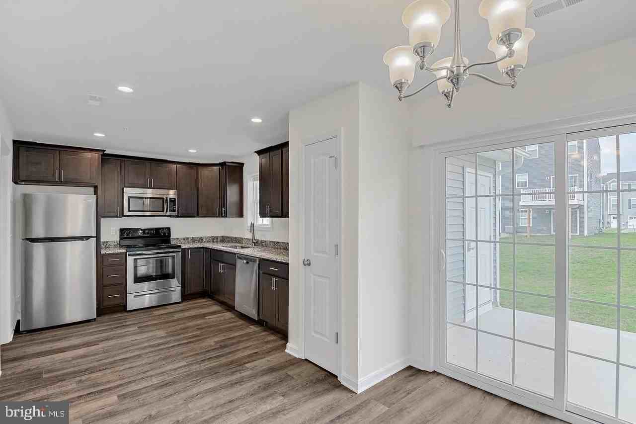 SIENNA BLVD #226 - Photo 7 of 22