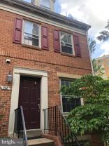 742 N Vermont St - Photo 1 of 1