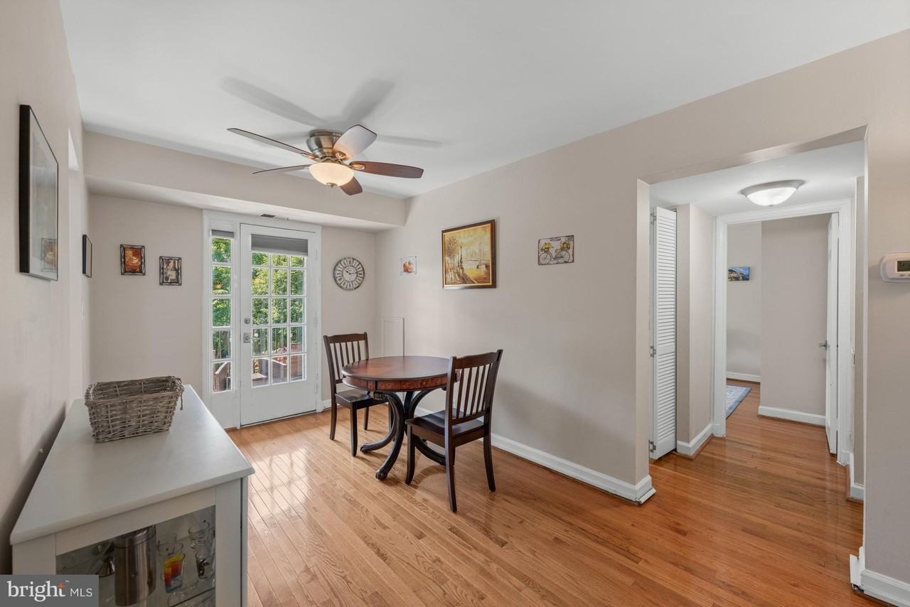 3050 S Buchanan St #B2 - Photo 4 of 18