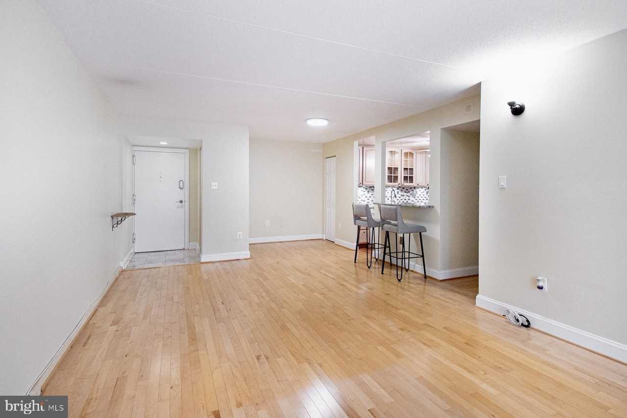 6300 Stevenson Ave #912 - Photo 4 of 37